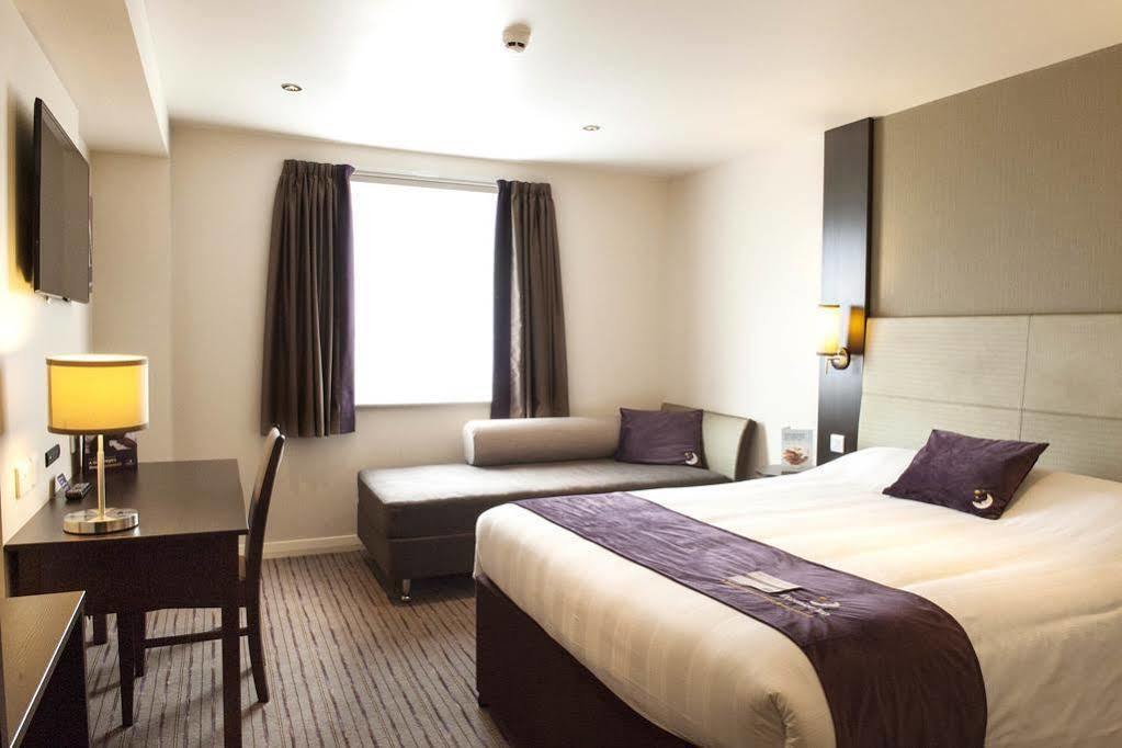 Premier Inn Premier Inn York South West Ngoại thất bức ảnh