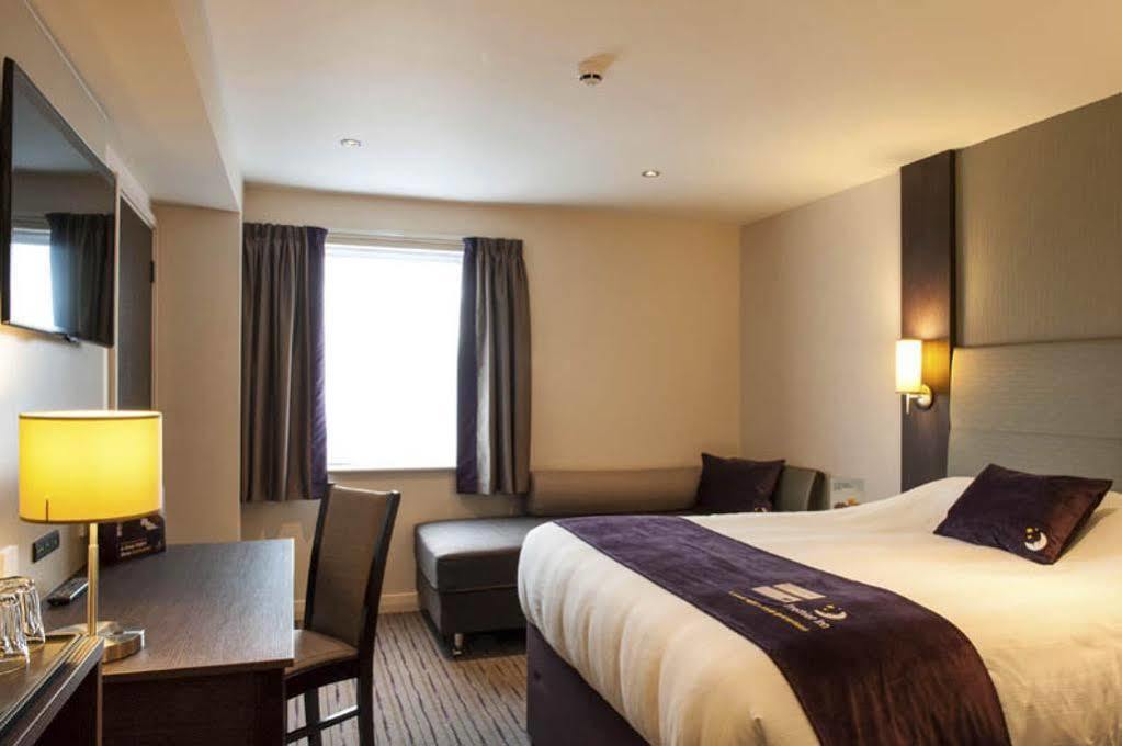 Premier Inn Premier Inn York South West Ngoại thất bức ảnh