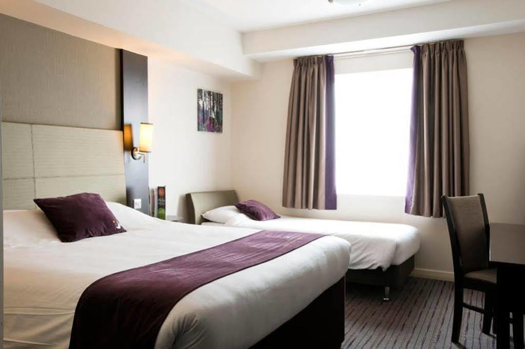 Premier Inn Premier Inn York South West Ngoại thất bức ảnh
